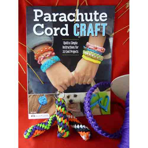 Gift Set: Paracord Book, Key Fob and Paracord (IV) - Click Image to Close